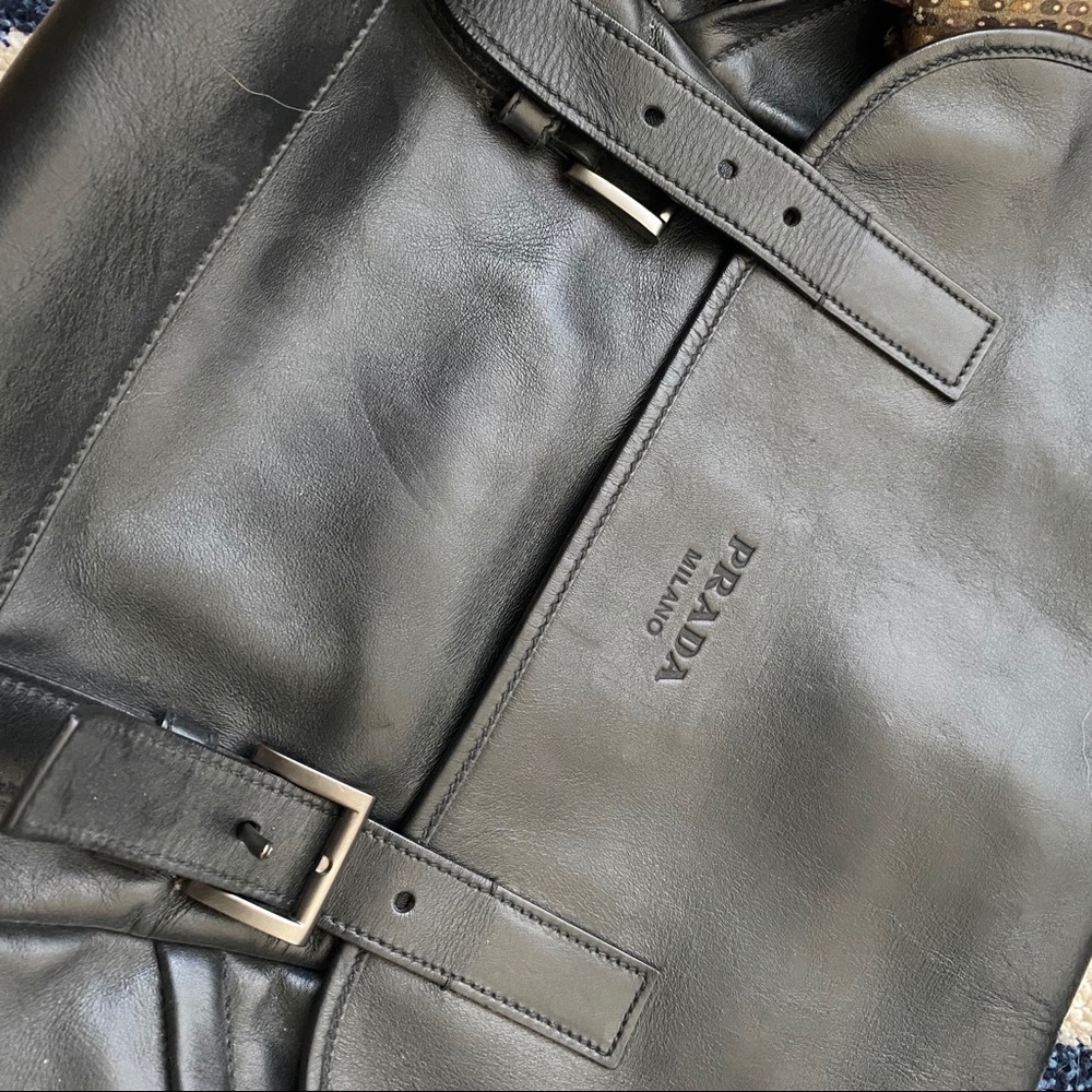 Authentic Men’s Prada soft leather Messenger Tote - Picture 3 of 4